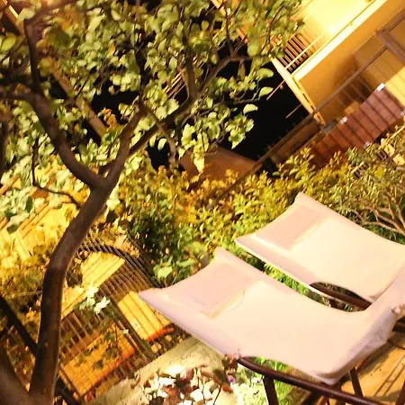 Bed and breakfast Leonardo Fondi